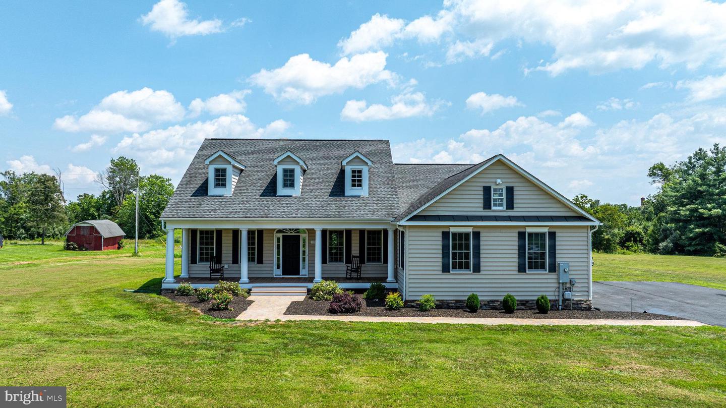2809 INGRAM DR, HAYMARKET, Virginia 20169, 4 Bedrooms Bedrooms, ,3 BathroomsBathrooms,Residential,For sale,2809 INGRAM DR,VAPW2100928 MLS # VAPW2100928