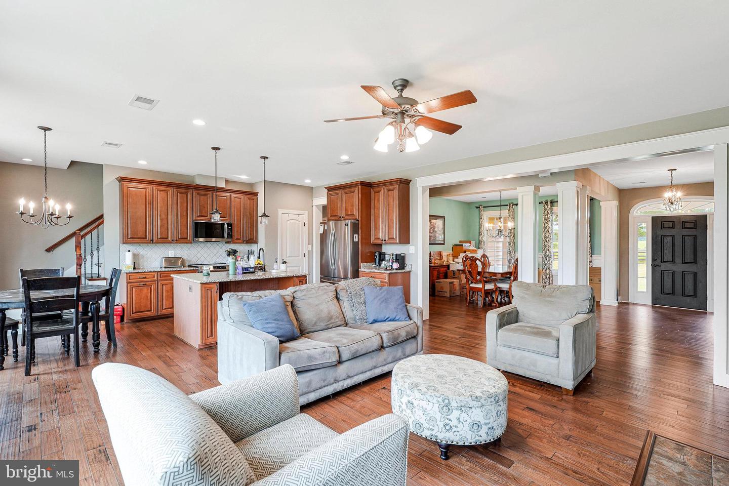2809 INGRAM DR, HAYMARKET, Virginia 20169, 4 Bedrooms Bedrooms, ,3 BathroomsBathrooms,Residential,For sale,2809 INGRAM DR,VAPW2100928 MLS # VAPW2100928