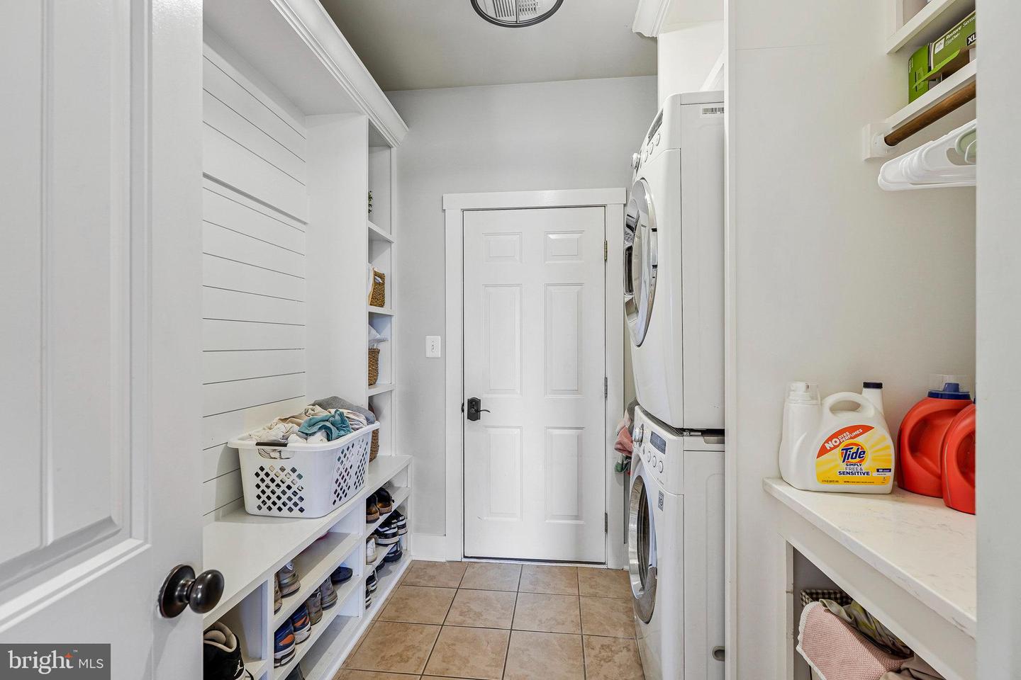 2809 INGRAM DR, HAYMARKET, Virginia 20169, 4 Bedrooms Bedrooms, ,3 BathroomsBathrooms,Residential,For sale,2809 INGRAM DR,VAPW2100928 MLS # VAPW2100928