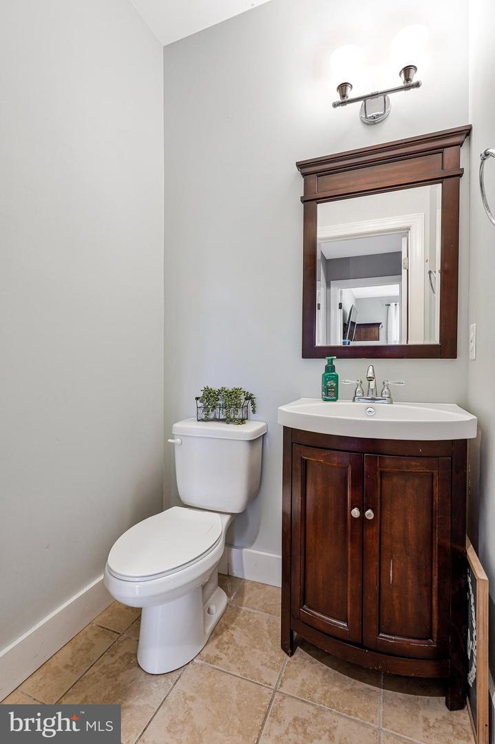 2809 INGRAM DR, HAYMARKET, Virginia 20169, 4 Bedrooms Bedrooms, ,3 BathroomsBathrooms,Residential,For sale,2809 INGRAM DR,VAPW2100928 MLS # VAPW2100928