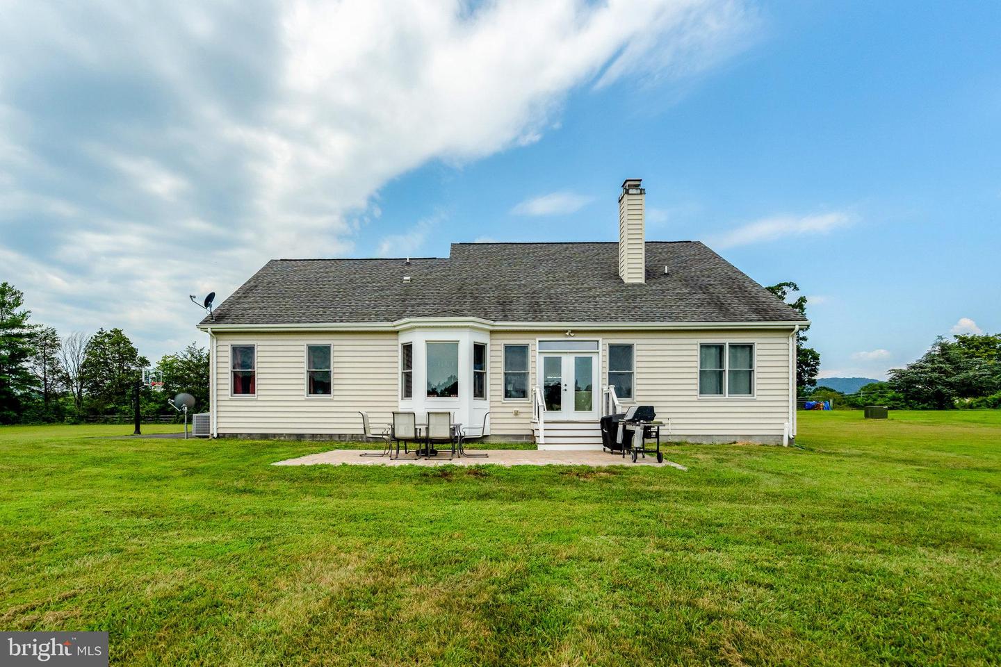 2809 INGRAM DR, HAYMARKET, Virginia 20169, 4 Bedrooms Bedrooms, ,3 BathroomsBathrooms,Residential,For sale,2809 INGRAM DR,VAPW2100928 MLS # VAPW2100928