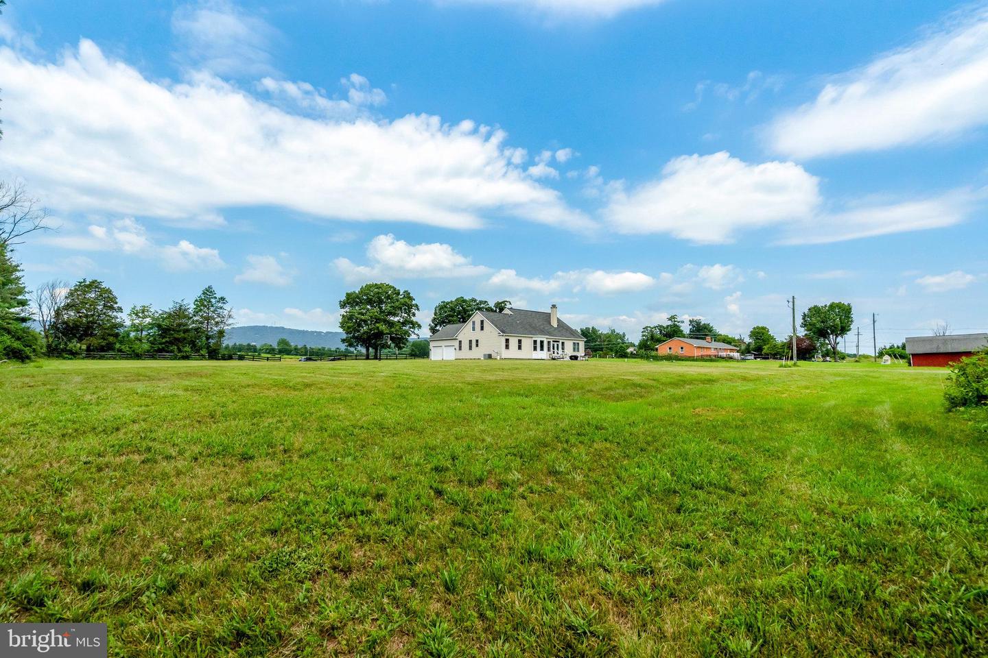 2809 INGRAM DR, HAYMARKET, Virginia 20169, 4 Bedrooms Bedrooms, ,3 BathroomsBathrooms,Residential,For sale,2809 INGRAM DR,VAPW2100928 MLS # VAPW2100928