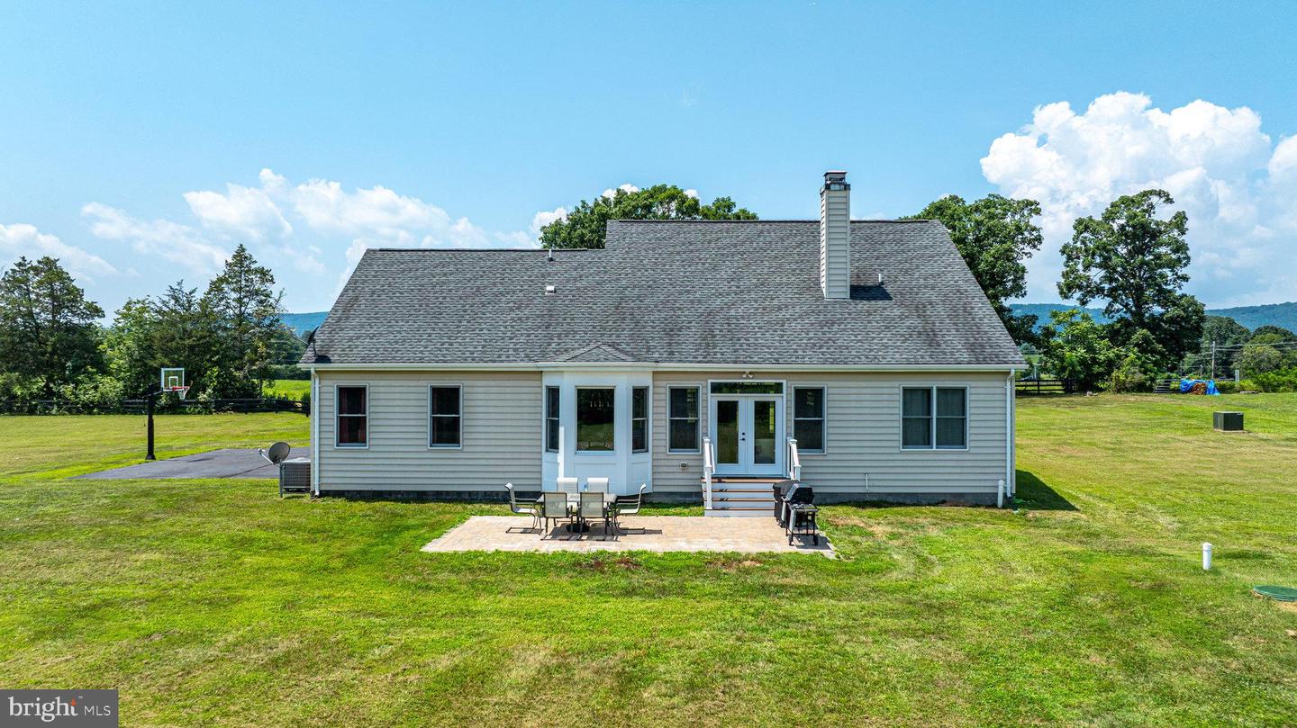 2809 INGRAM DR, HAYMARKET, Virginia 20169, 4 Bedrooms Bedrooms, ,3 BathroomsBathrooms,Residential,For sale,2809 INGRAM DR,VAPW2100928 MLS # VAPW2100928