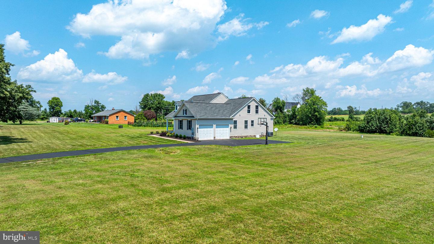 2809 INGRAM DR, HAYMARKET, Virginia 20169, 4 Bedrooms Bedrooms, ,3 BathroomsBathrooms,Residential,For sale,2809 INGRAM DR,VAPW2100928 MLS # VAPW2100928