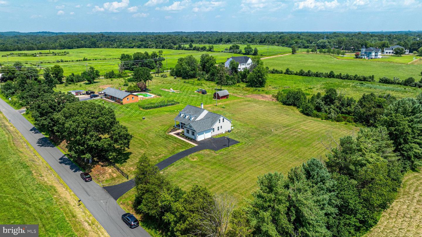 2809 INGRAM DR, HAYMARKET, Virginia 20169, 4 Bedrooms Bedrooms, ,3 BathroomsBathrooms,Residential,For sale,2809 INGRAM DR,VAPW2100928 MLS # VAPW2100928