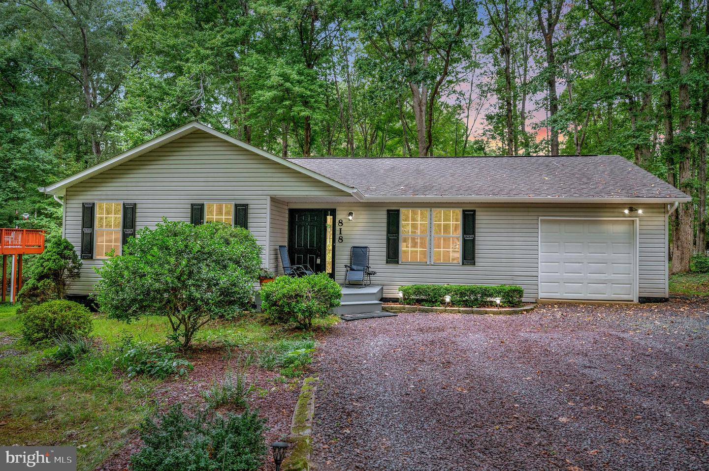 818 EASTOVER PKWY, LOCUST GROVE, Virginia 22508, 3 Bedrooms Bedrooms, 10 Rooms Rooms,2 BathroomsBathrooms,Residential,For sale,818 EASTOVER PKWY,VAOR2010398 MLS # VAOR2010398