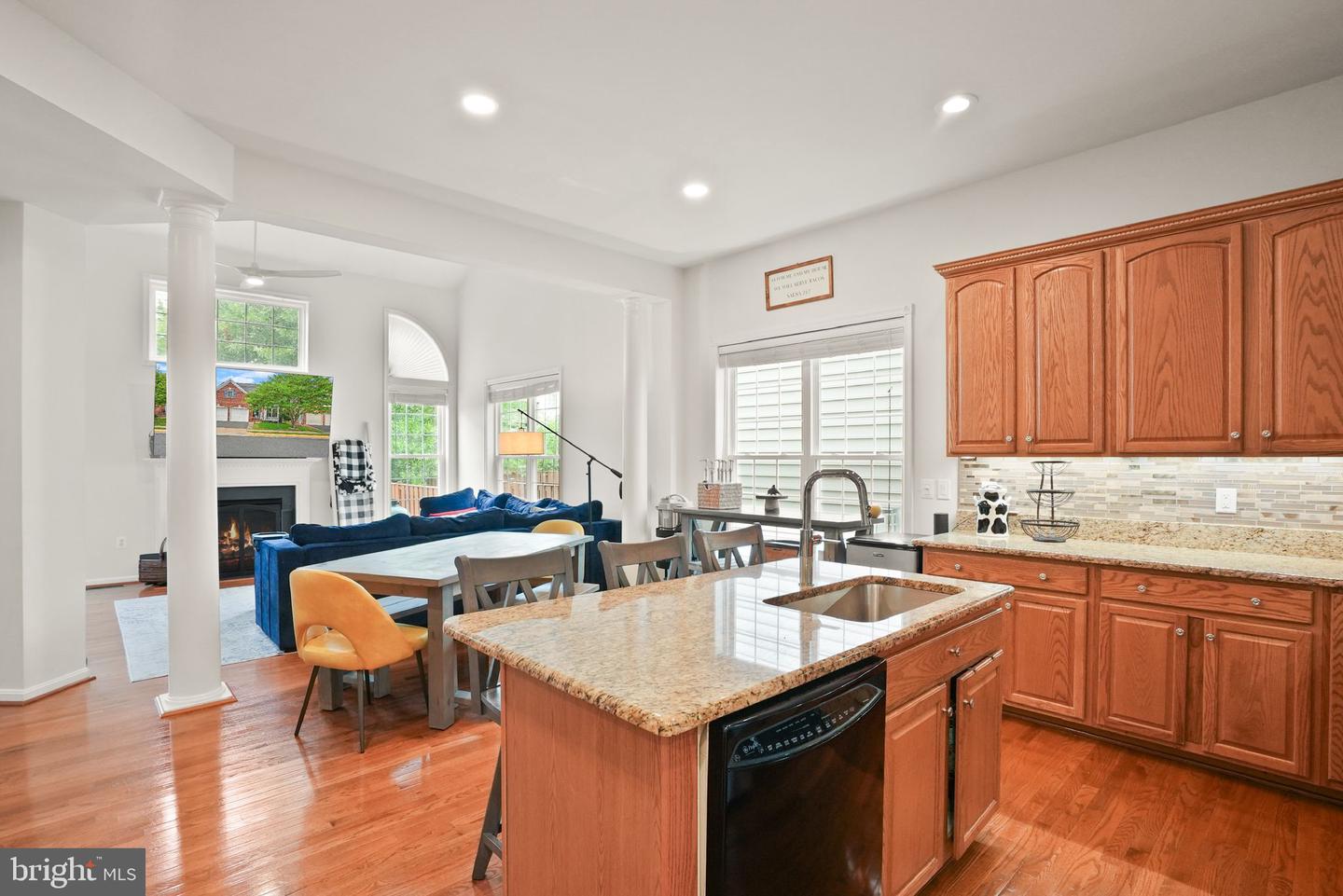 8317 MIDDLE RUDDINGS DR, LORTON, Virginia 22079, 5 Bedrooms Bedrooms, 19 Rooms Rooms,4 BathroomsBathrooms,Residential,For sale,8317 MIDDLE RUDDINGS DR,VAFX2259980 MLS # VAFX2259980