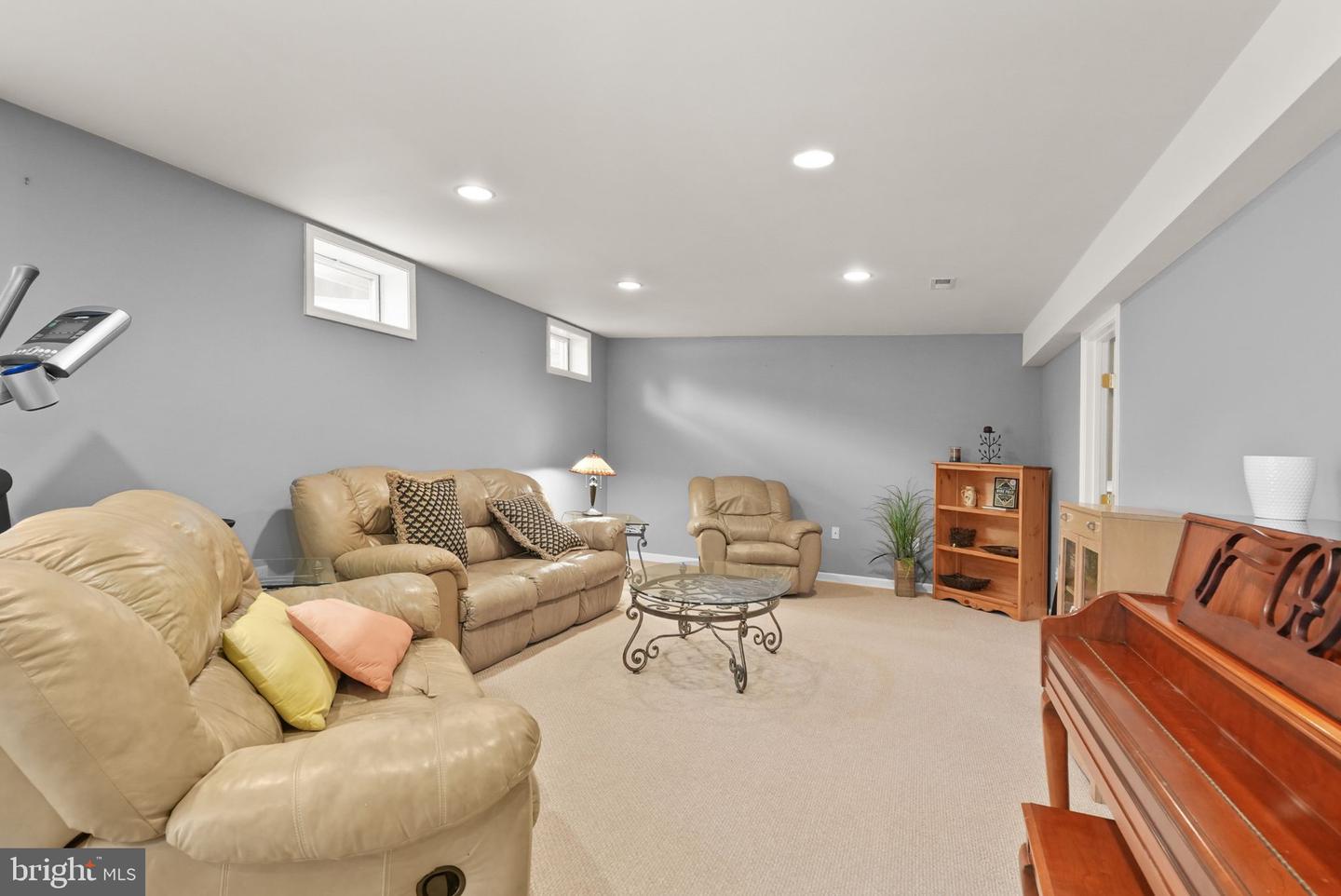 8317 MIDDLE RUDDINGS DR, LORTON, Virginia 22079, 5 Bedrooms Bedrooms, 19 Rooms Rooms,4 BathroomsBathrooms,Residential,For sale,8317 MIDDLE RUDDINGS DR,VAFX2259980 MLS # VAFX2259980