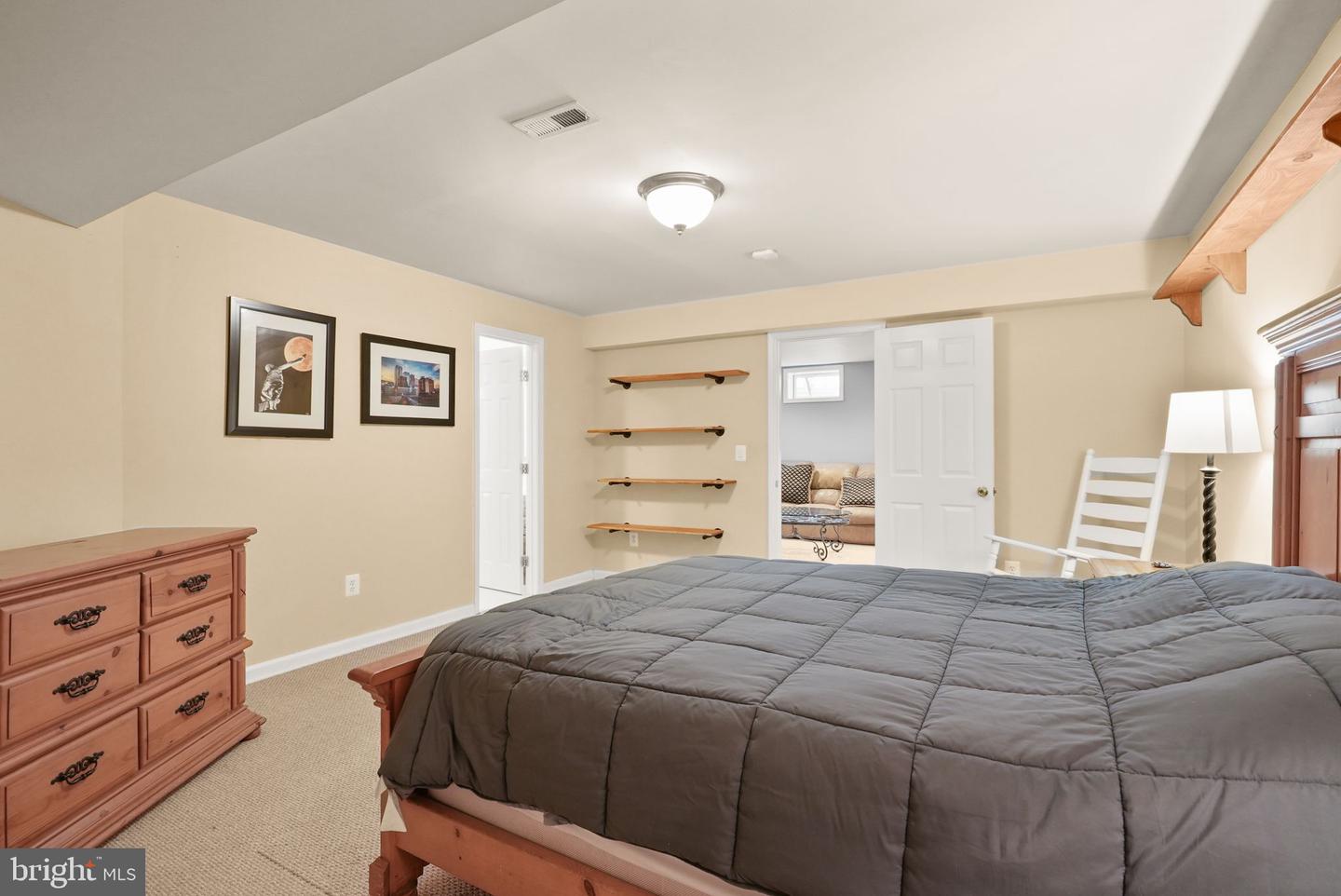8317 MIDDLE RUDDINGS DR, LORTON, Virginia 22079, 5 Bedrooms Bedrooms, 19 Rooms Rooms,4 BathroomsBathrooms,Residential,For sale,8317 MIDDLE RUDDINGS DR,VAFX2259980 MLS # VAFX2259980