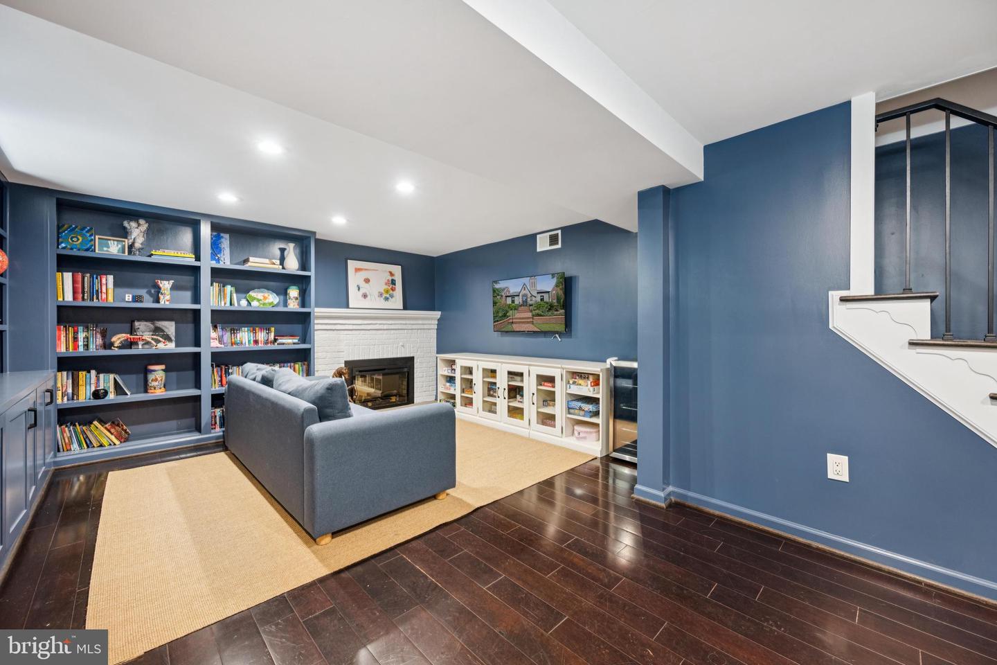 5337 28TH ST NW, WASHINGTON, District Of Columbia 20015, 3 Bedrooms Bedrooms, ,2 BathroomsBathrooms,Residential,For sale,5337 28TH ST NW,DCDC2214294 MLS # DCDC2214294