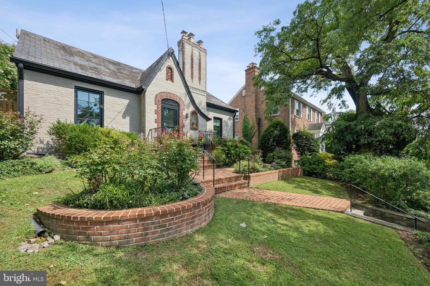 5337 28TH ST NW, WASHINGTON, District Of Columbia 20015, 3 Bedrooms Bedrooms, ,2 BathroomsBathrooms,Residential,For sale,5337 28TH ST NW,DCDC2214294 MLS # DCDC2214294