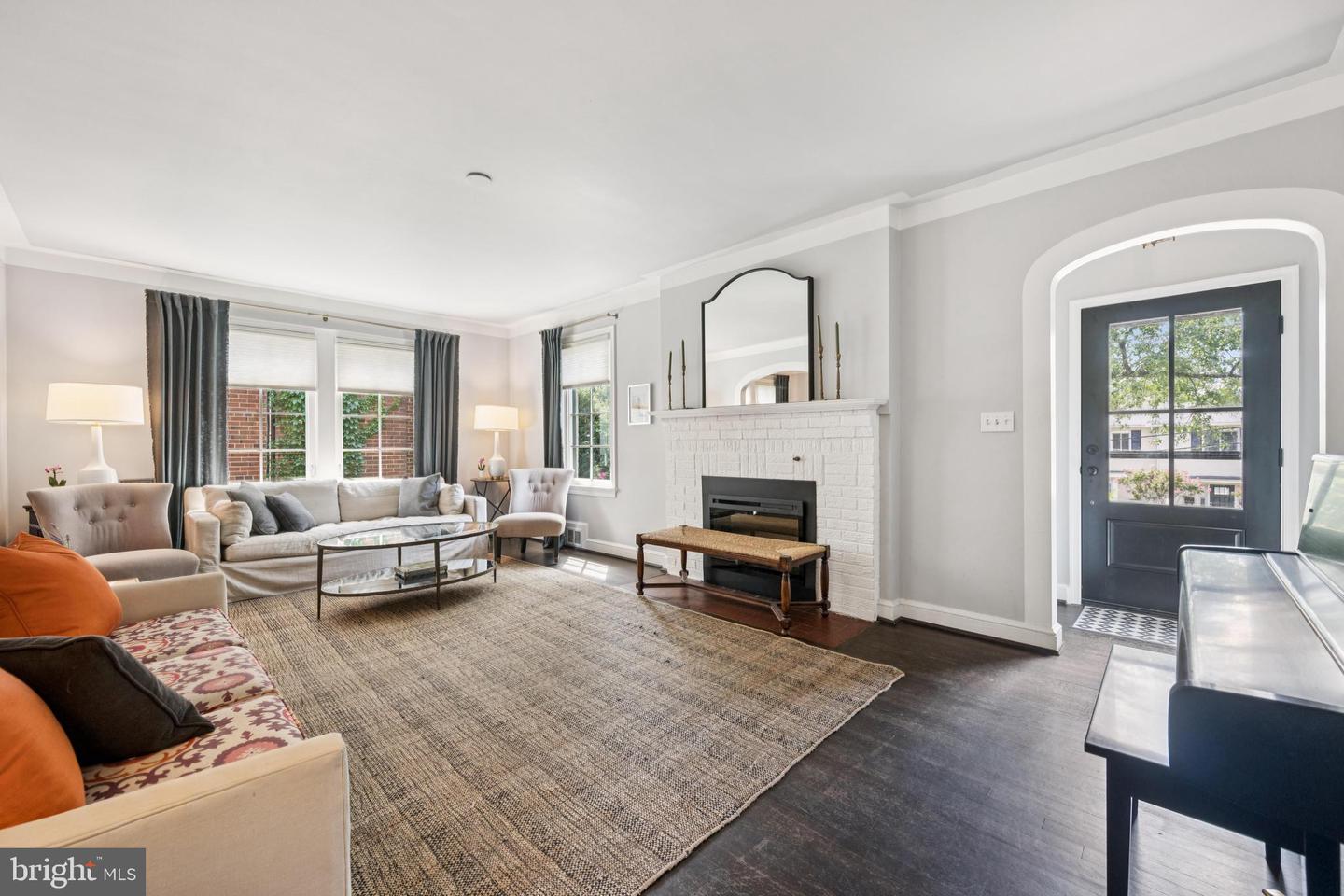 5337 28TH ST NW, WASHINGTON, District Of Columbia 20015, 3 Bedrooms Bedrooms, ,2 BathroomsBathrooms,Residential,For sale,5337 28TH ST NW,DCDC2214294 MLS # DCDC2214294
