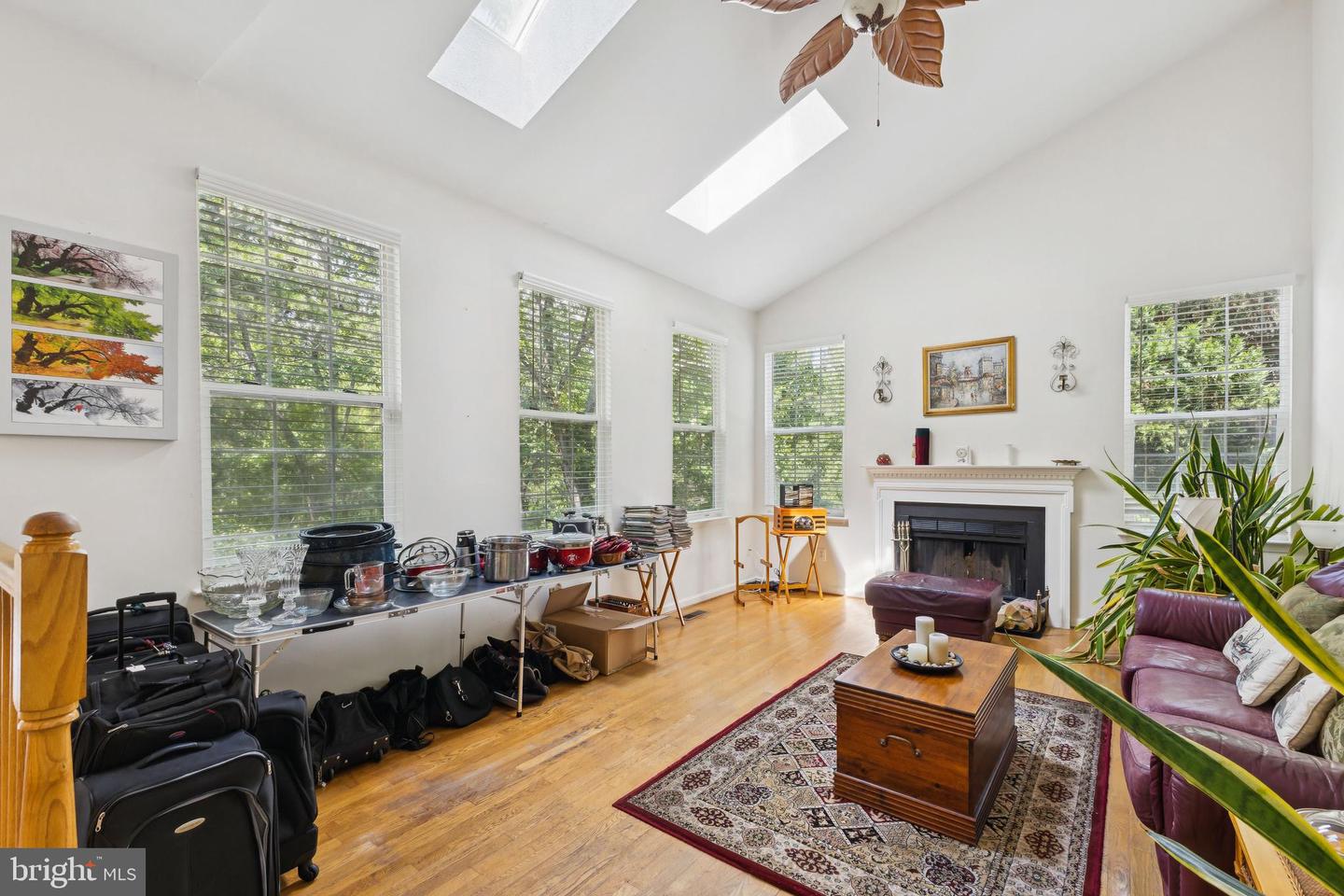 17456 TERRI CT, DUMFRIES, Virginia 22026, 5 Bedrooms Bedrooms, ,3 BathroomsBathrooms,Residential,For sale,17456 TERRI CT,VAPW2101100 MLS # VAPW2101100