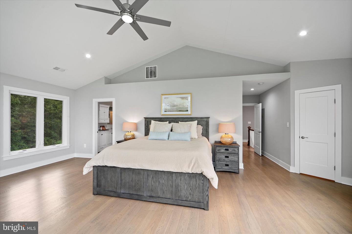 5911 MOUNT VERNON BLVD, LORTON, Virginia 22079, 5 Bedrooms Bedrooms, ,5 BathroomsBathrooms,Residential,For sale,5911 MOUNT VERNON BLVD,VAFX2260224 MLS # VAFX2260224