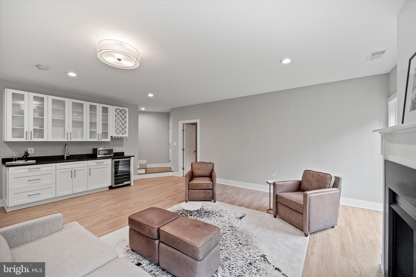 5911 MOUNT VERNON BLVD, LORTON, Virginia 22079, 5 Bedrooms Bedrooms, ,5 BathroomsBathrooms,Residential,For sale,5911 MOUNT VERNON BLVD,VAFX2260224 MLS # VAFX2260224