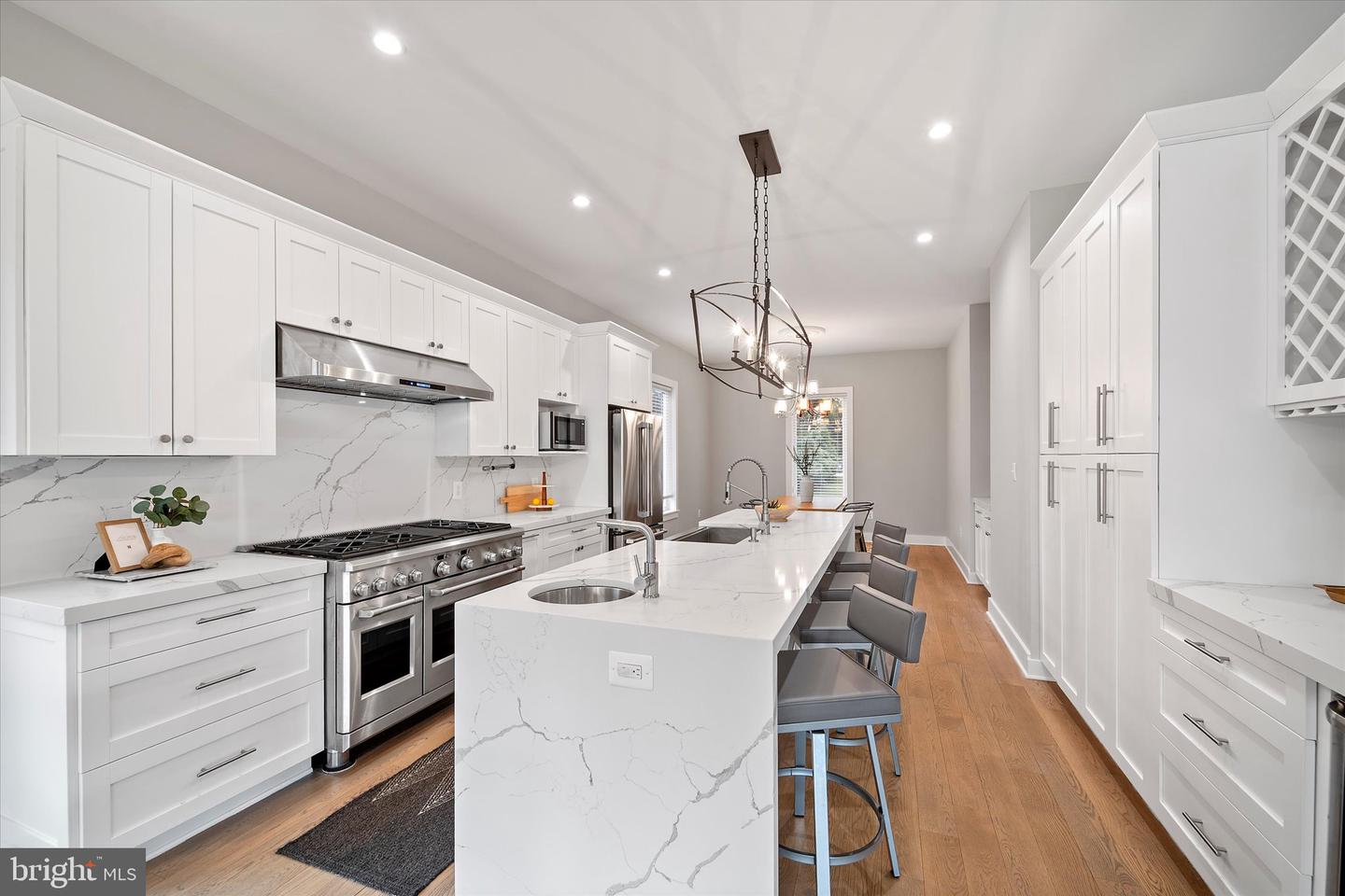 5911 MOUNT VERNON BLVD, LORTON, Virginia 22079, 5 Bedrooms Bedrooms, ,5 BathroomsBathrooms,Residential,For sale,5911 MOUNT VERNON BLVD,VAFX2260224 MLS # VAFX2260224