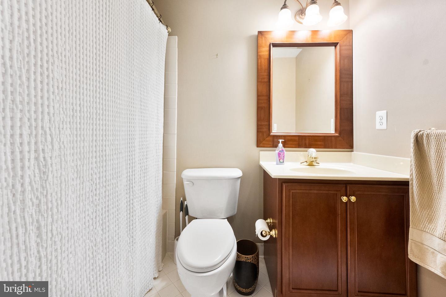 43262 BALTUSROL TER, ASHBURN, Virginia 20147, 3 Bedrooms Bedrooms, ,3 BathroomsBathrooms,Residential,For sale,43262 BALTUSROL TER,VALO2104298 MLS # VALO2104298
