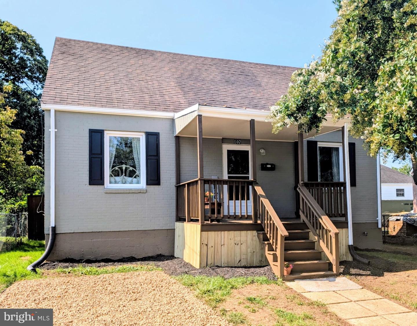 107 SCOTT ST, FRONT ROYAL, Virginia 22630, 3 Bedrooms Bedrooms, 6 Rooms Rooms,2 BathroomsBathrooms,Residential,For sale,107 SCOTT ST,VAWR2011936 MLS # VAWR2011936