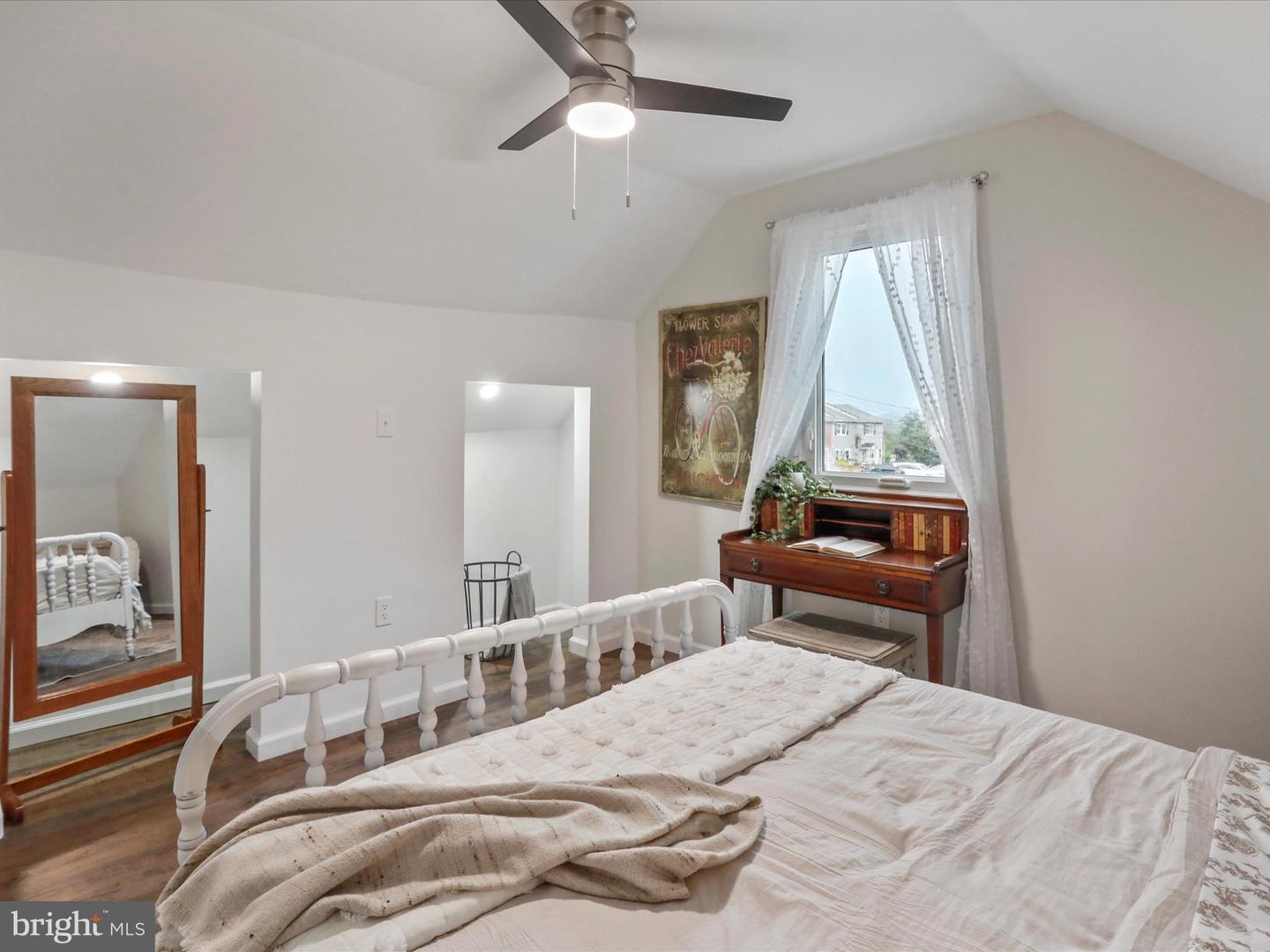107 SCOTT ST, FRONT ROYAL, Virginia 22630, 3 Bedrooms Bedrooms, 6 Rooms Rooms,2 BathroomsBathrooms,Residential,For sale,107 SCOTT ST,VAWR2011936 MLS # VAWR2011936