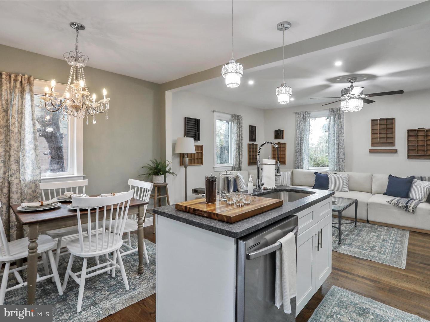 107 SCOTT ST, FRONT ROYAL, Virginia 22630, 3 Bedrooms Bedrooms, 6 Rooms Rooms,2 BathroomsBathrooms,Residential,For sale,107 SCOTT ST,VAWR2011936 MLS # VAWR2011936