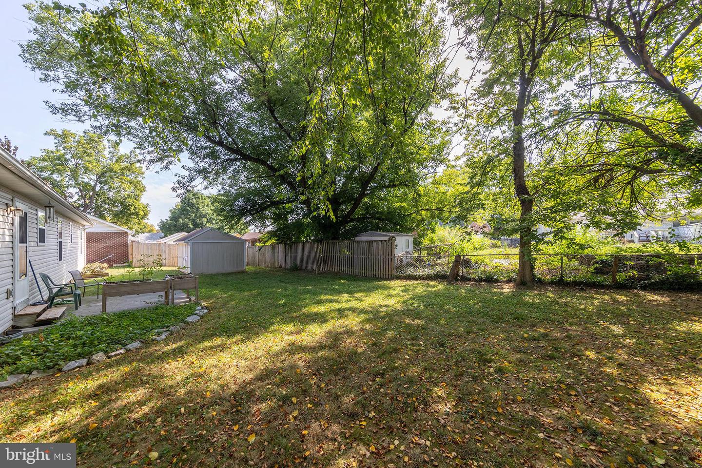 423 CRESCENT DR, WINCHESTER, Virginia 22601, 3 Bedrooms Bedrooms, 5 Rooms Rooms,2 BathroomsBathrooms,Residential,For sale,423 CRESCENT DR,VAWI2008870 MLS # VAWI2008870