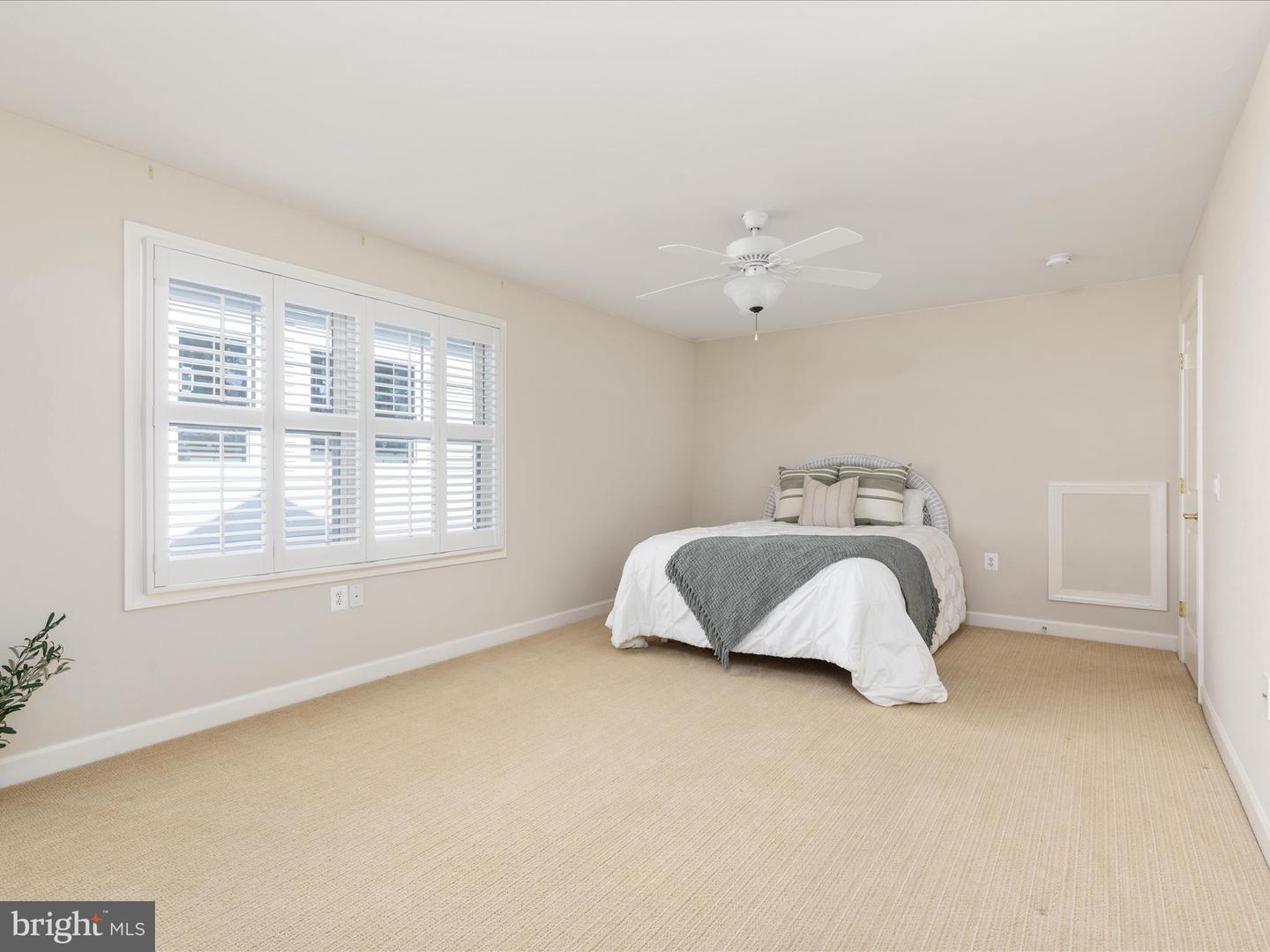 142 RUFFED GROUSE CT, LAKE FREDERICK, Virginia 22630, 3 Bedrooms Bedrooms, ,3 BathroomsBathrooms,Residential,For sale,142 RUFFED GROUSE CT,VAFV2036030 MLS # VAFV2036030