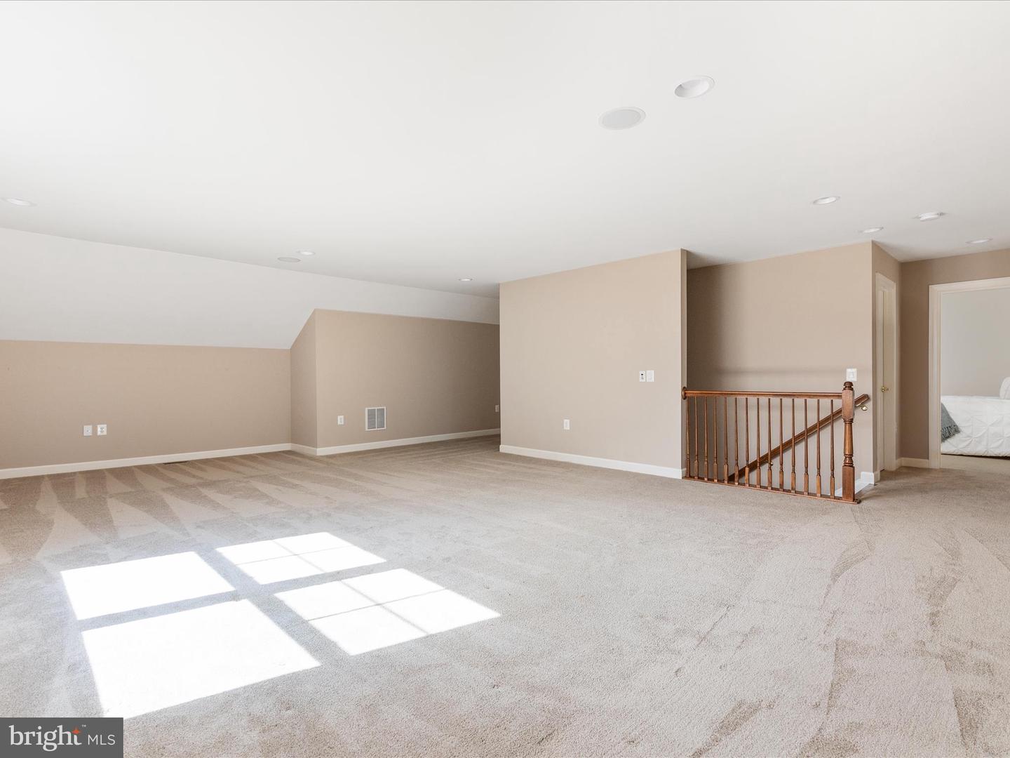 142 RUFFED GROUSE CT, LAKE FREDERICK, Virginia 22630, 3 Bedrooms Bedrooms, ,3 BathroomsBathrooms,Residential,For sale,142 RUFFED GROUSE CT,VAFV2036030 MLS # VAFV2036030