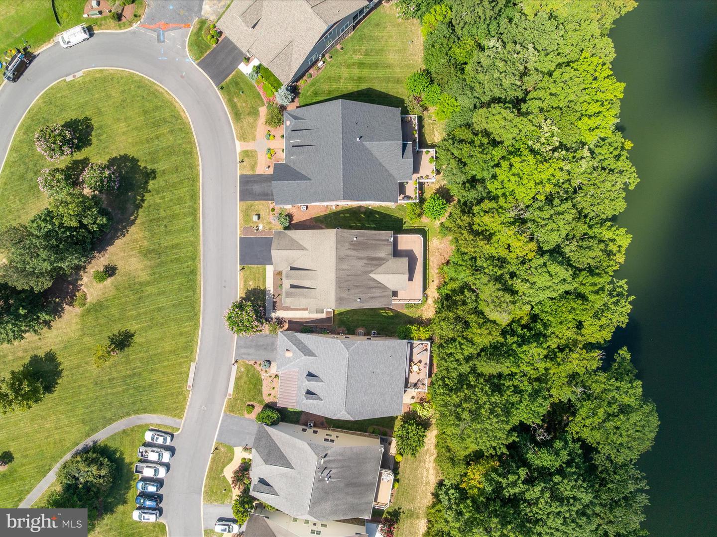 142 RUFFED GROUSE CT, LAKE FREDERICK, Virginia 22630, 3 Bedrooms Bedrooms, ,3 BathroomsBathrooms,Residential,For sale,142 RUFFED GROUSE CT,VAFV2036030 MLS # VAFV2036030