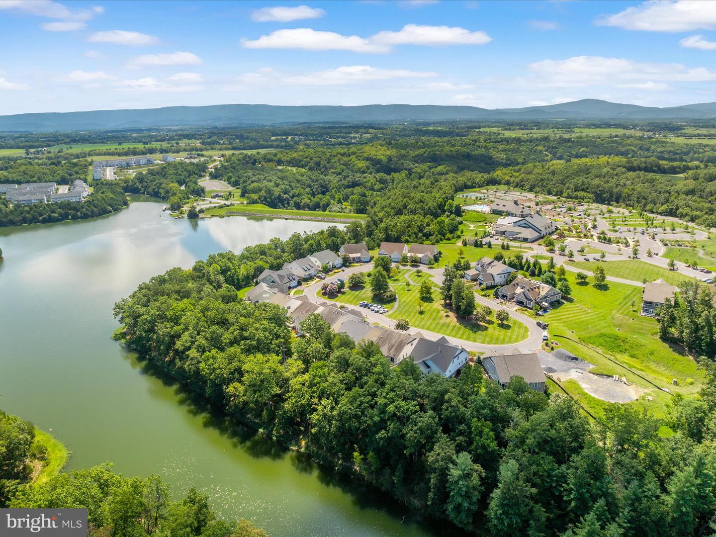 142 RUFFED GROUSE CT, LAKE FREDERICK, Virginia 22630, 3 Bedrooms Bedrooms, ,3 BathroomsBathrooms,Residential,For sale,142 RUFFED GROUSE CT,VAFV2036030 MLS # VAFV2036030