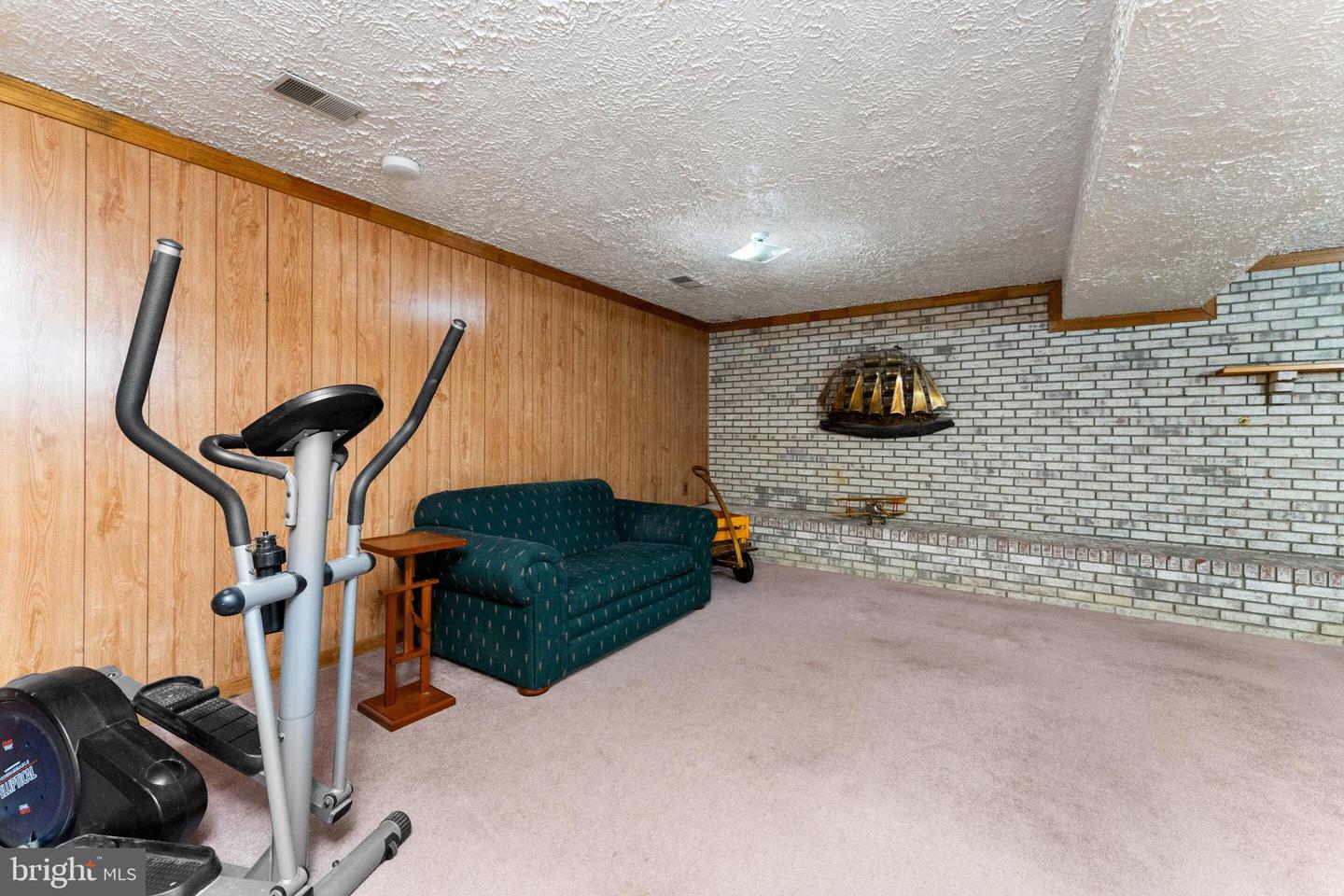 112 LEISURE ST, STAFFORD, Virginia 22554, 5 Bedrooms Bedrooms, ,3 BathroomsBathrooms,Residential,For sale,112 LEISURE ST,VAST2041702 MLS # VAST2041702