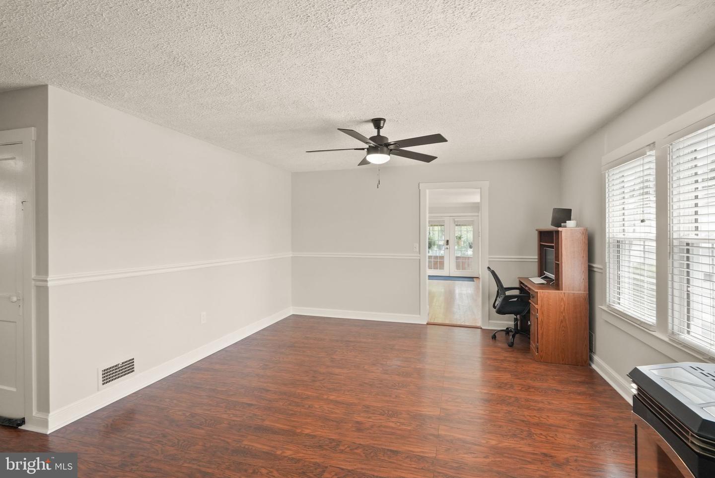 9423 OX RD, LORTON, Virginia 22079, 3 Bedrooms Bedrooms, ,2 BathroomsBathrooms,Residential,For sale,9423 OX RD,VAFX2260604 MLS # VAFX2260604