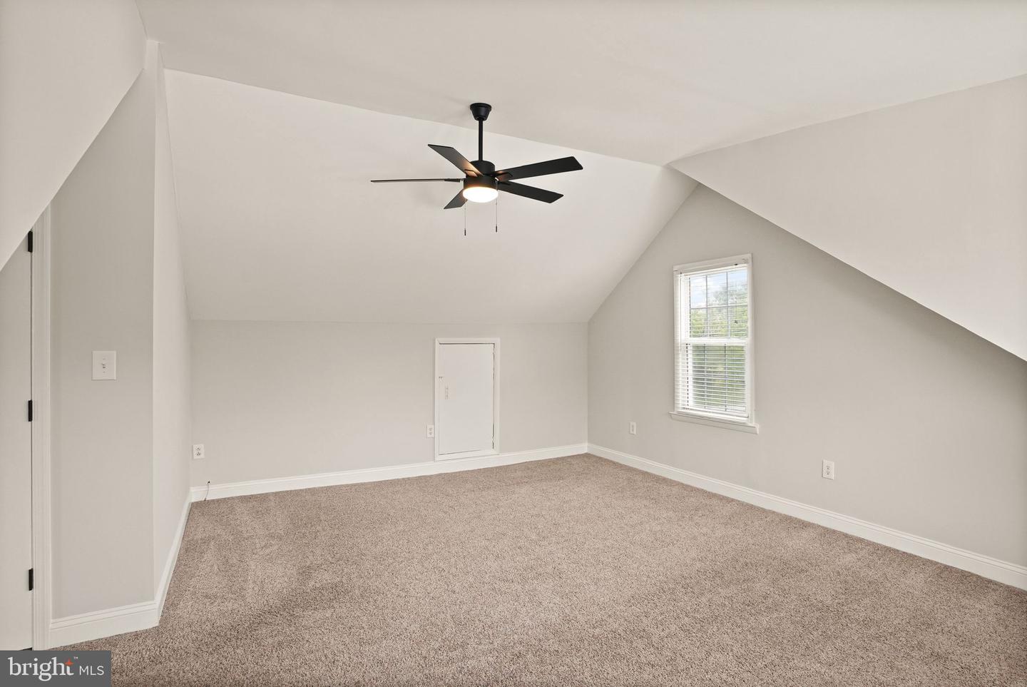 9423 OX RD, LORTON, Virginia 22079, 3 Bedrooms Bedrooms, ,2 BathroomsBathrooms,Residential,For sale,9423 OX RD,VAFX2260604 MLS # VAFX2260604