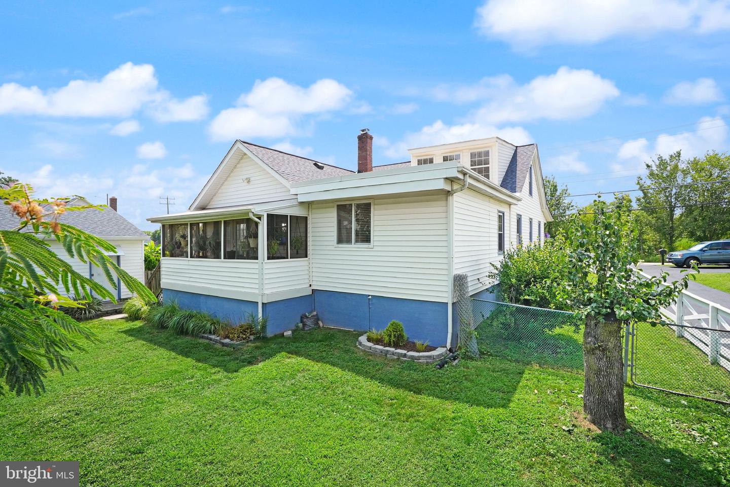 9423 OX RD, LORTON, Virginia 22079, 3 Bedrooms Bedrooms, ,2 BathroomsBathrooms,Residential,For sale,9423 OX RD,VAFX2260604 MLS # VAFX2260604