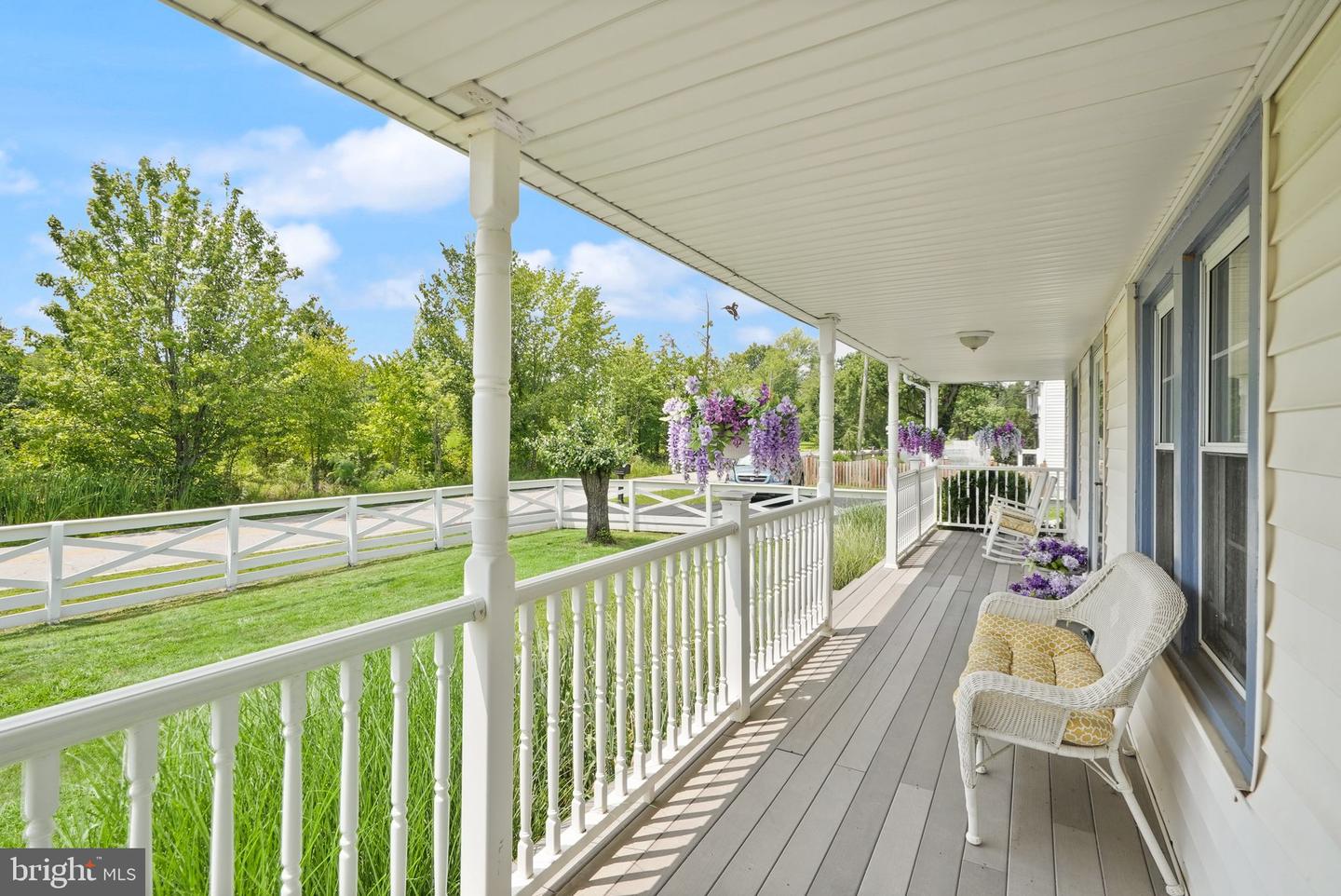 9423 OX RD, LORTON, Virginia 22079, 3 Bedrooms Bedrooms, ,2 BathroomsBathrooms,Residential,For sale,9423 OX RD,VAFX2260604 MLS # VAFX2260604