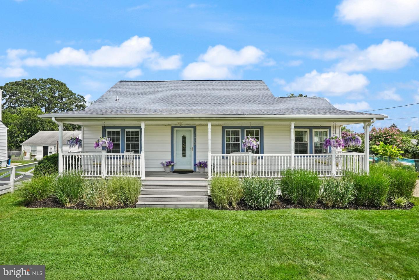 9423 OX RD, LORTON, Virginia 22079, 3 Bedrooms Bedrooms, ,2 BathroomsBathrooms,Residential,For sale,9423 OX RD,VAFX2260604 MLS # VAFX2260604