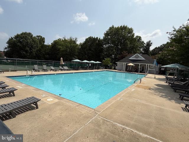 428 FOXRIDGE DR SW, LEESBURG, Virginia 20175, 4 Bedrooms Bedrooms, ,3 BathroomsBathrooms,Residential,For sale,428 FOXRIDGE DR SW,VALO2104350 MLS # VALO2104350