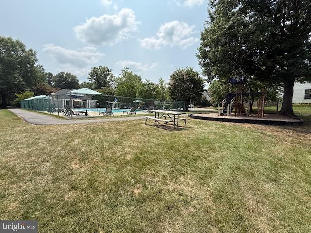 428 FOXRIDGE DR SW, LEESBURG, Virginia 20175, 4 Bedrooms Bedrooms, ,3 BathroomsBathrooms,Residential,For sale,428 FOXRIDGE DR SW,VALO2104350 MLS # VALO2104350