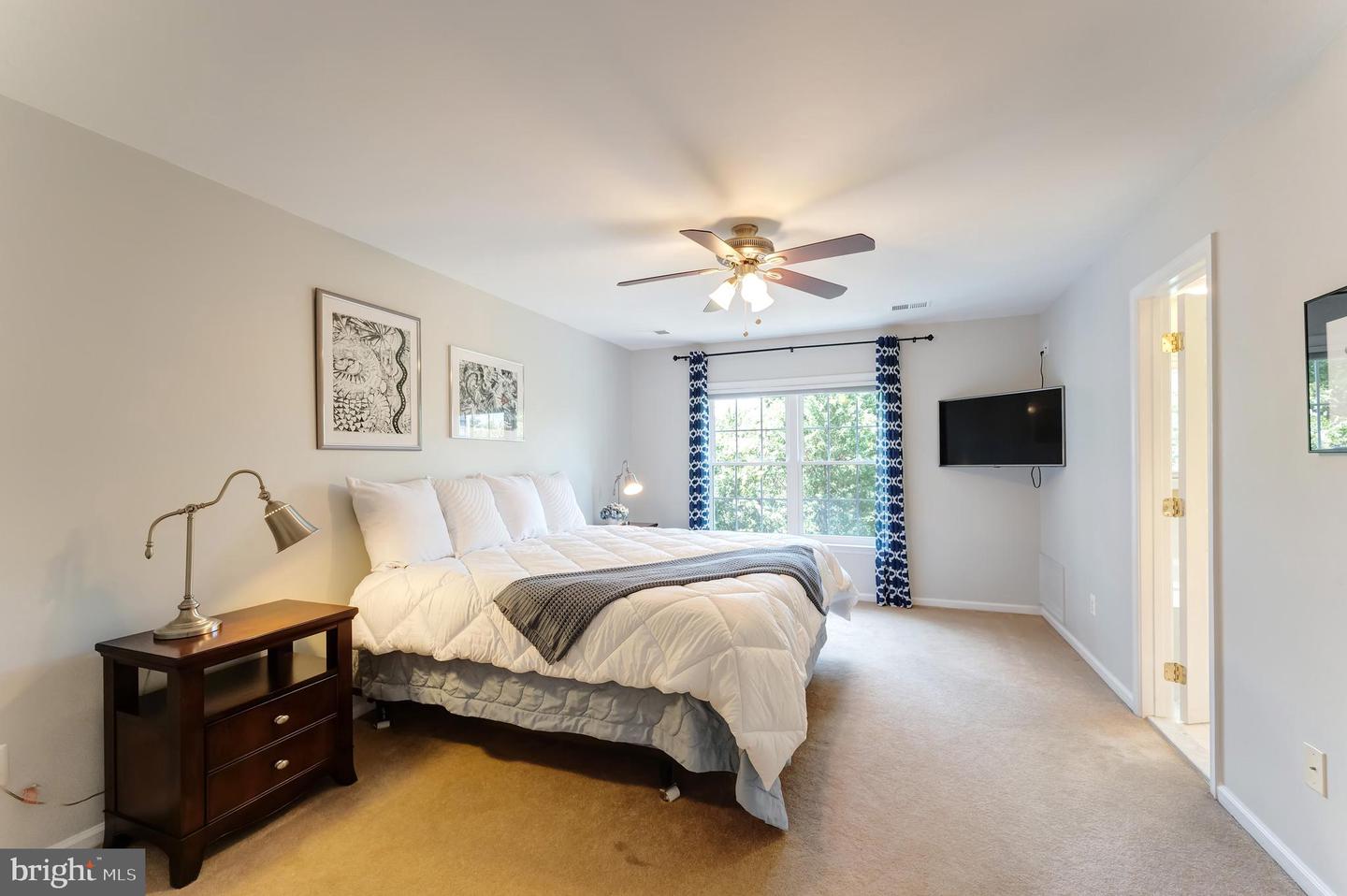 13116 ASHNUT LN, HERNDON, Virginia 20171, 3 Bedrooms Bedrooms, 7 Rooms Rooms,3 BathroomsBathrooms,Residential,For sale,13116 ASHNUT LN,VAFX2260930 MLS # VAFX2260930