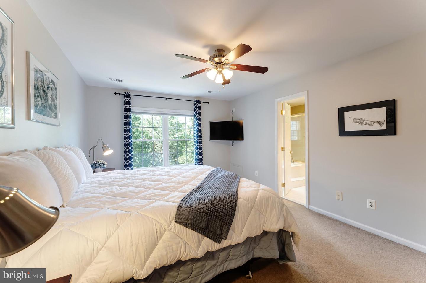 13116 ASHNUT LN, HERNDON, Virginia 20171, 3 Bedrooms Bedrooms, 7 Rooms Rooms,3 BathroomsBathrooms,Residential,For sale,13116 ASHNUT LN,VAFX2260930 MLS # VAFX2260930