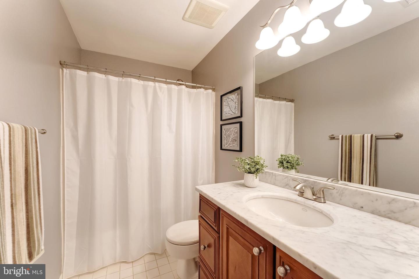 13116 ASHNUT LN, HERNDON, Virginia 20171, 3 Bedrooms Bedrooms, 7 Rooms Rooms,3 BathroomsBathrooms,Residential,For sale,13116 ASHNUT LN,VAFX2260930 MLS # VAFX2260930