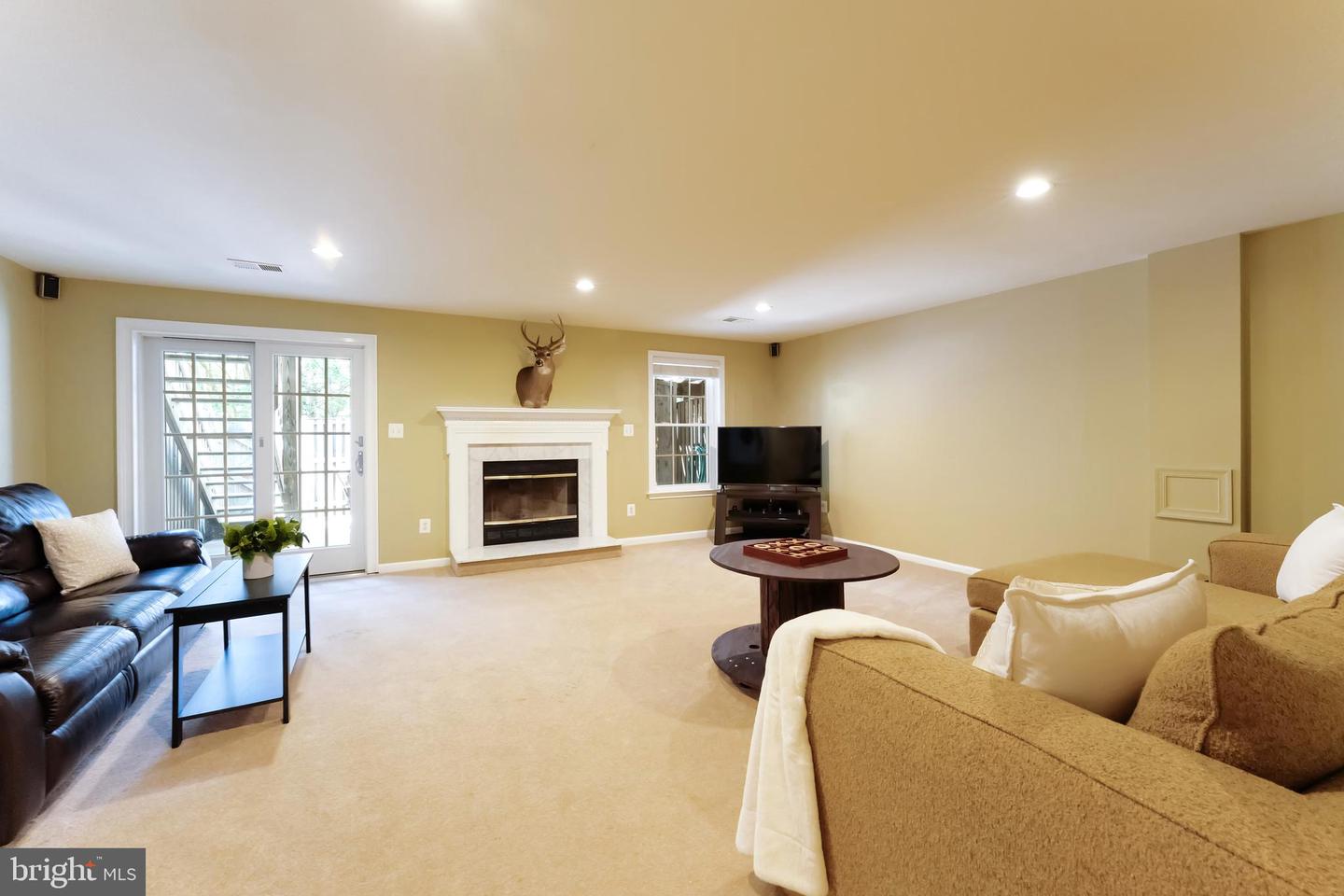 13116 ASHNUT LN, HERNDON, Virginia 20171, 3 Bedrooms Bedrooms, 7 Rooms Rooms,3 BathroomsBathrooms,Residential,For sale,13116 ASHNUT LN,VAFX2260930 MLS # VAFX2260930