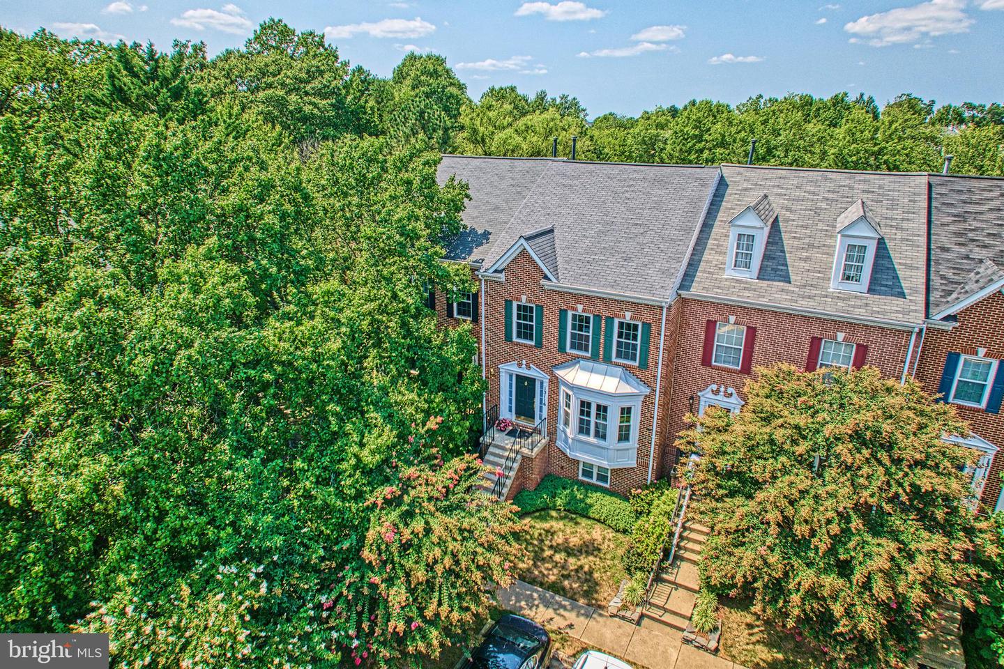 13116 ASHNUT LN, HERNDON, Virginia 20171, 3 Bedrooms Bedrooms, 7 Rooms Rooms,3 BathroomsBathrooms,Residential,For sale,13116 ASHNUT LN,VAFX2260930 MLS # VAFX2260930