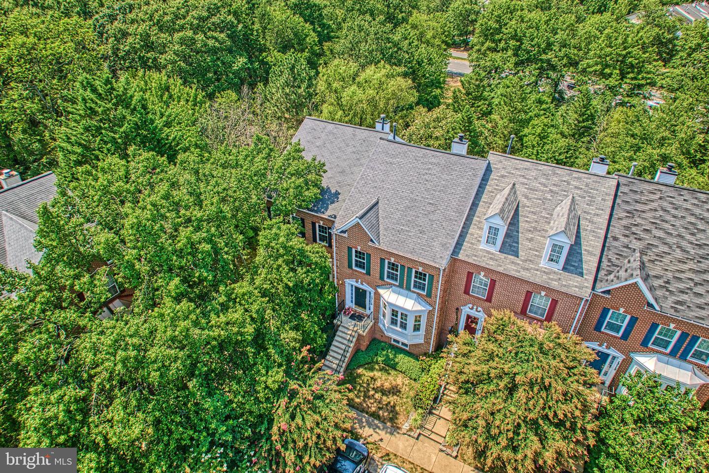 13116 ASHNUT LN, HERNDON, Virginia 20171, 3 Bedrooms Bedrooms, 7 Rooms Rooms,3 BathroomsBathrooms,Residential,For sale,13116 ASHNUT LN,VAFX2260930 MLS # VAFX2260930