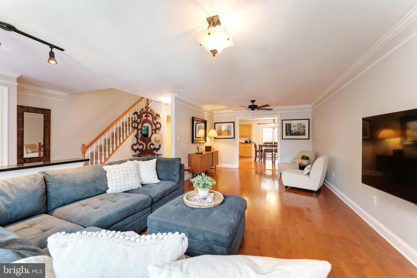 13116 ASHNUT LN, HERNDON, Virginia 20171, 3 Bedrooms Bedrooms, 7 Rooms Rooms,3 BathroomsBathrooms,Residential,For sale,13116 ASHNUT LN,VAFX2260930 MLS # VAFX2260930