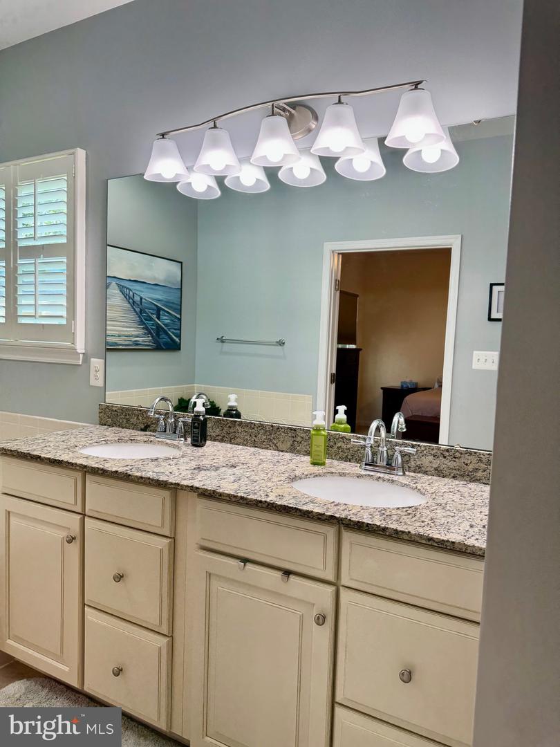 9191 HARBOR CT, WARRENTON, Virginia 20187, 4 Bedrooms Bedrooms, ,4 BathroomsBathrooms,Residential,For sale,9191 HARBOR CT,VAFQ2017906 MLS # VAFQ2017906