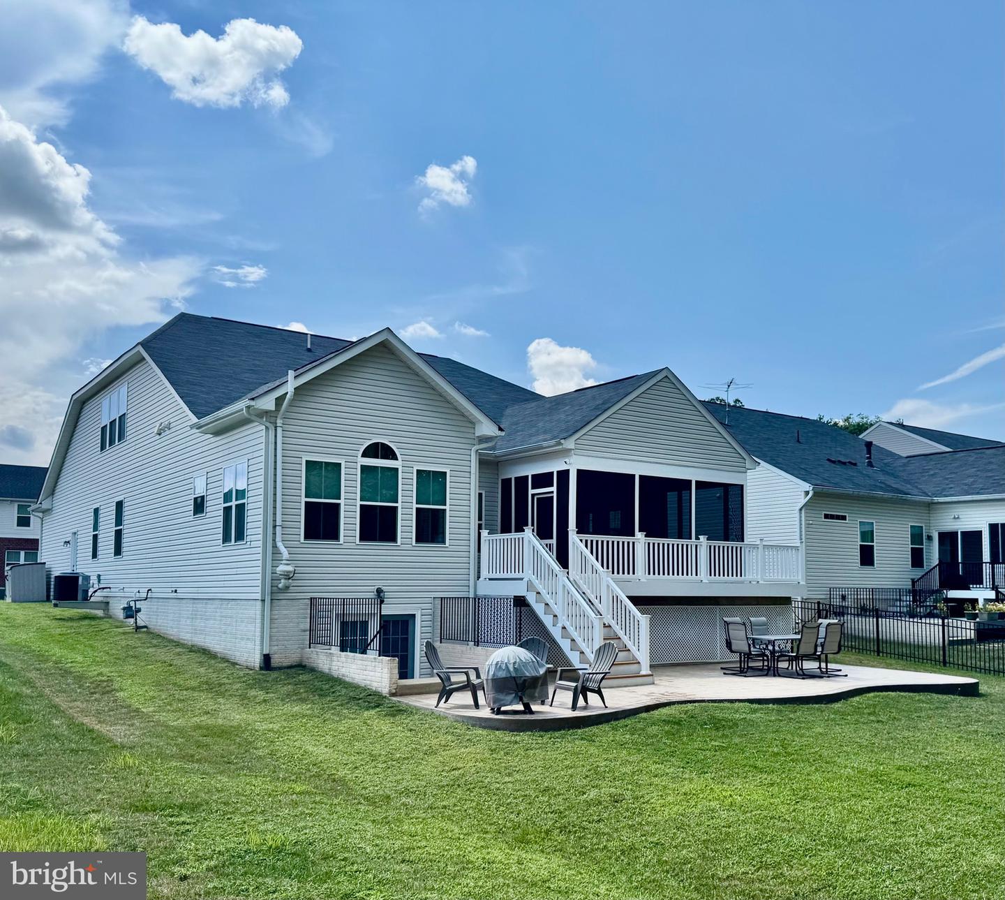9191 HARBOR CT, WARRENTON, Virginia 20187, 4 Bedrooms Bedrooms, ,4 BathroomsBathrooms,Residential,For sale,9191 HARBOR CT,VAFQ2017906 MLS # VAFQ2017906
