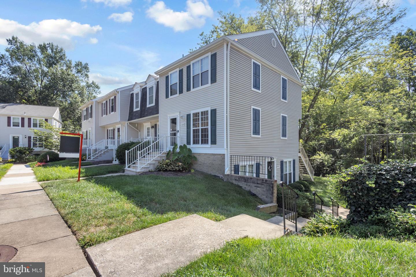 2842 BURGUNDY PL, WOODBRIDGE, Virginia 22192, 3 Bedrooms Bedrooms, ,1 BathroomBathrooms,Residential,For sale,2842 BURGUNDY PL,VAPW2101374 MLS # VAPW2101374