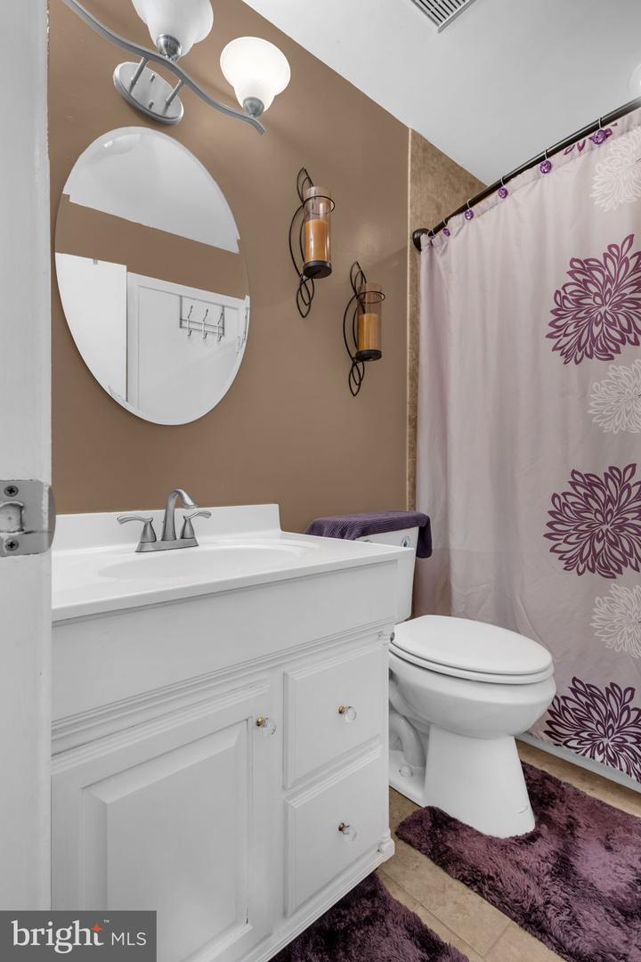 2842 BURGUNDY PL, WOODBRIDGE, Virginia 22192, 3 Bedrooms Bedrooms, ,1 BathroomBathrooms,Residential,For sale,2842 BURGUNDY PL,VAPW2101374 MLS # VAPW2101374