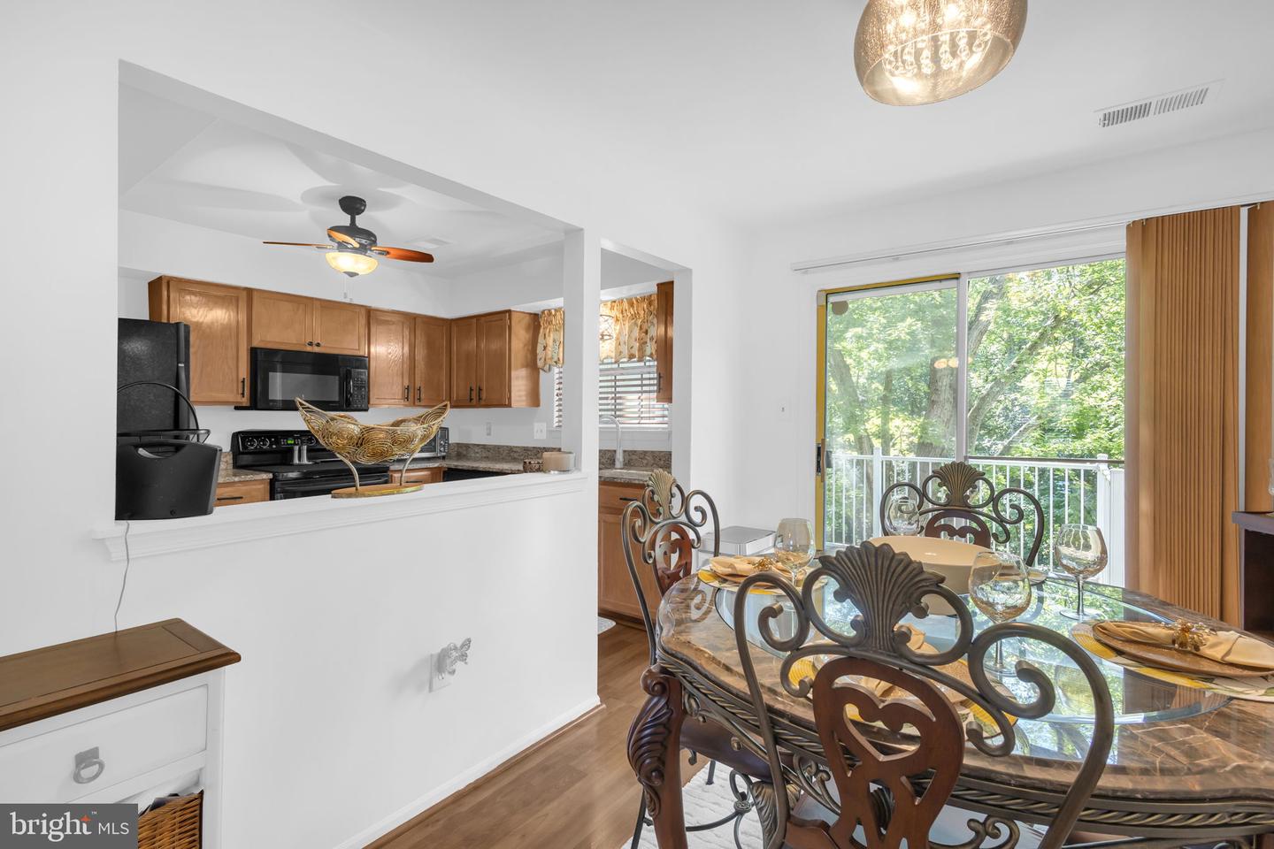 2842 BURGUNDY PL, WOODBRIDGE, Virginia 22192, 3 Bedrooms Bedrooms, ,1 BathroomBathrooms,Residential,For sale,2842 BURGUNDY PL,VAPW2101374 MLS # VAPW2101374