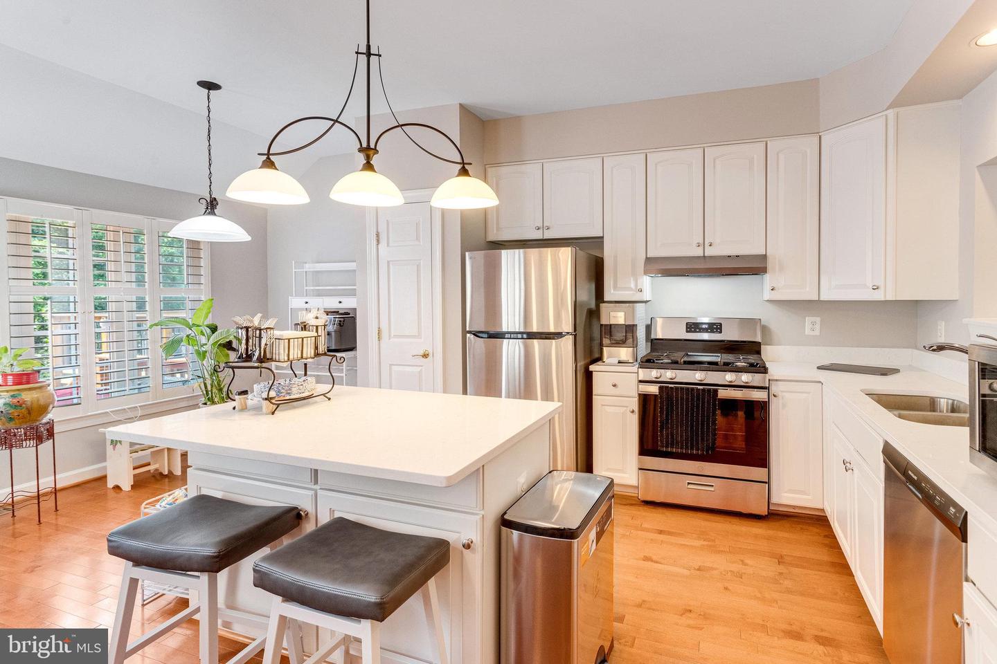 14220 MADRIGAL DR, WOODBRIDGE, Virginia 22193, 3 Bedrooms Bedrooms, ,2 BathroomsBathrooms,Residential,For sale,14220 MADRIGAL DR,VAPW2101382 MLS # VAPW2101382